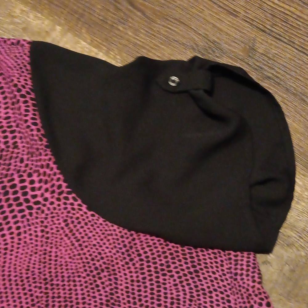 Reitmans‎ blouse - Picture 3 of 7